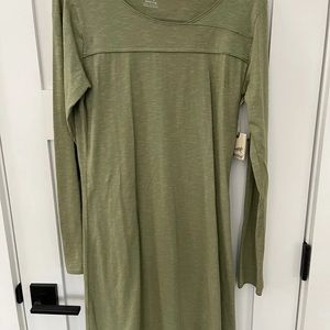 Horny Toad Oolong dress. New with tags. Size medium in caper (color.)